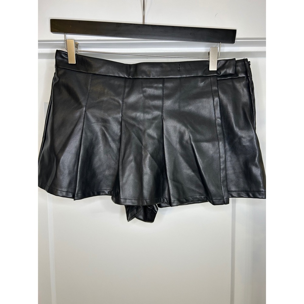 Altar'd State Black Faux Leather Pleated Skort XL Vegan Mini‎ Skirt Whimsigoth